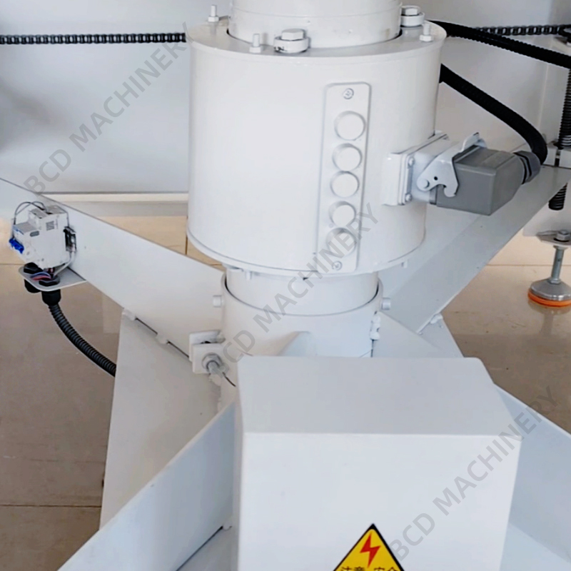 BWB-2-F4