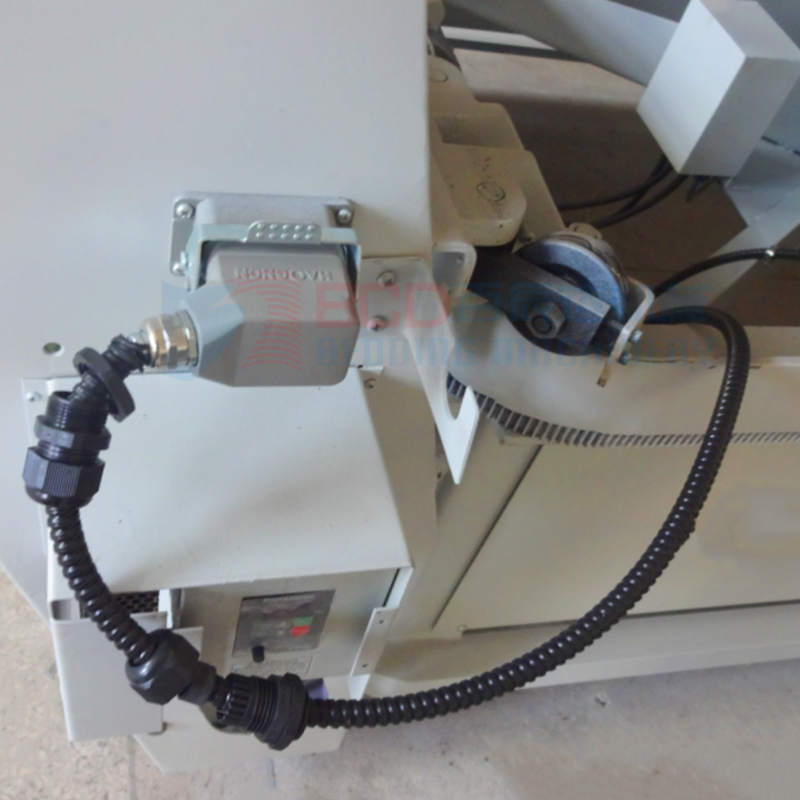 BWB-3 Chain Stitch Tape Edge Machine